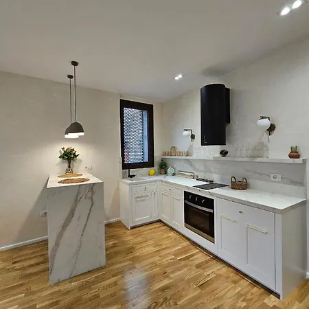 Green Terrace 7 Apartment